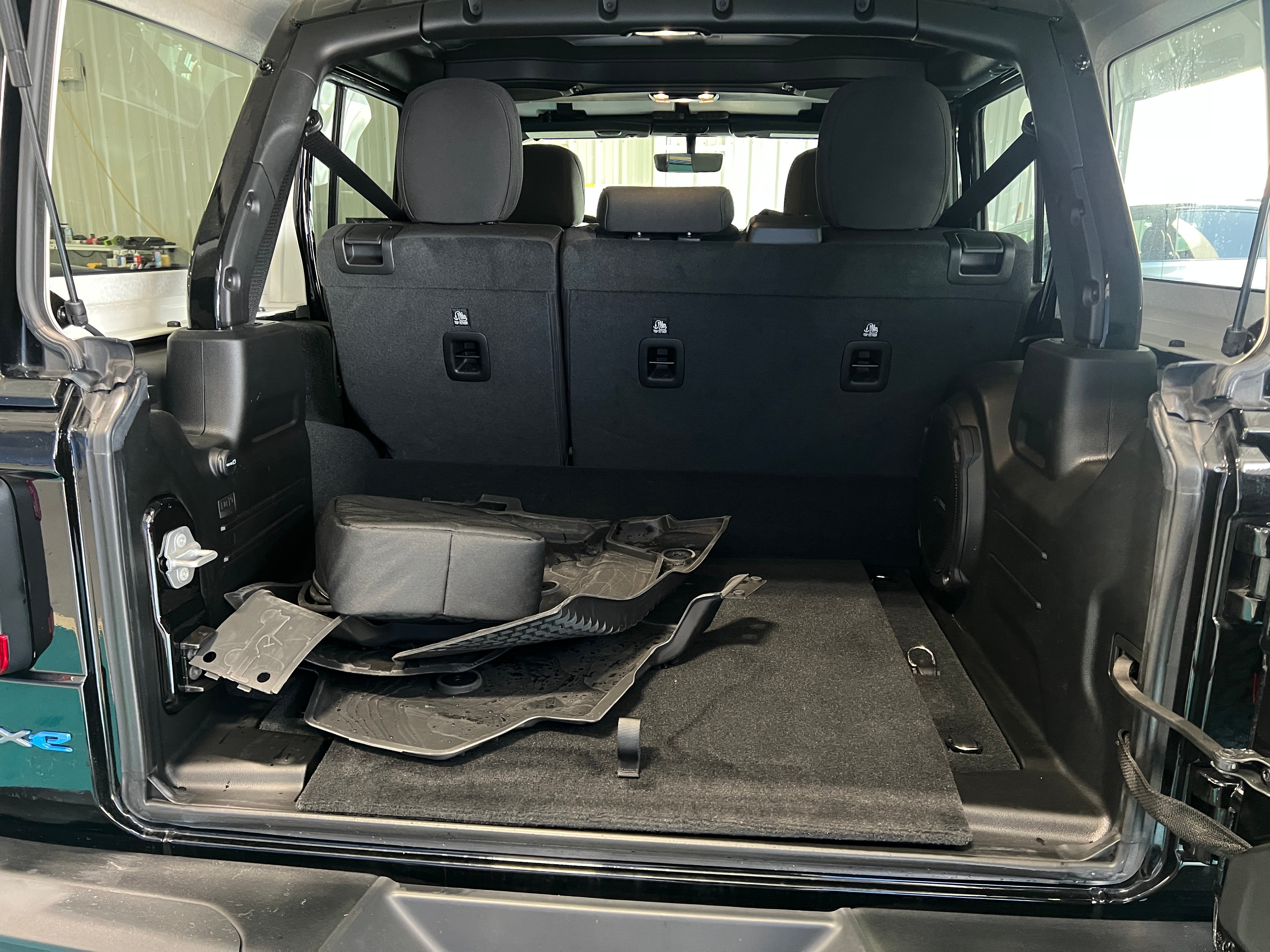 jeep wrangler 4xe 2023 1C4JJXR69PW557868 image jeep wrangler 4xe 2023 1C4JJXR69PW557868 image